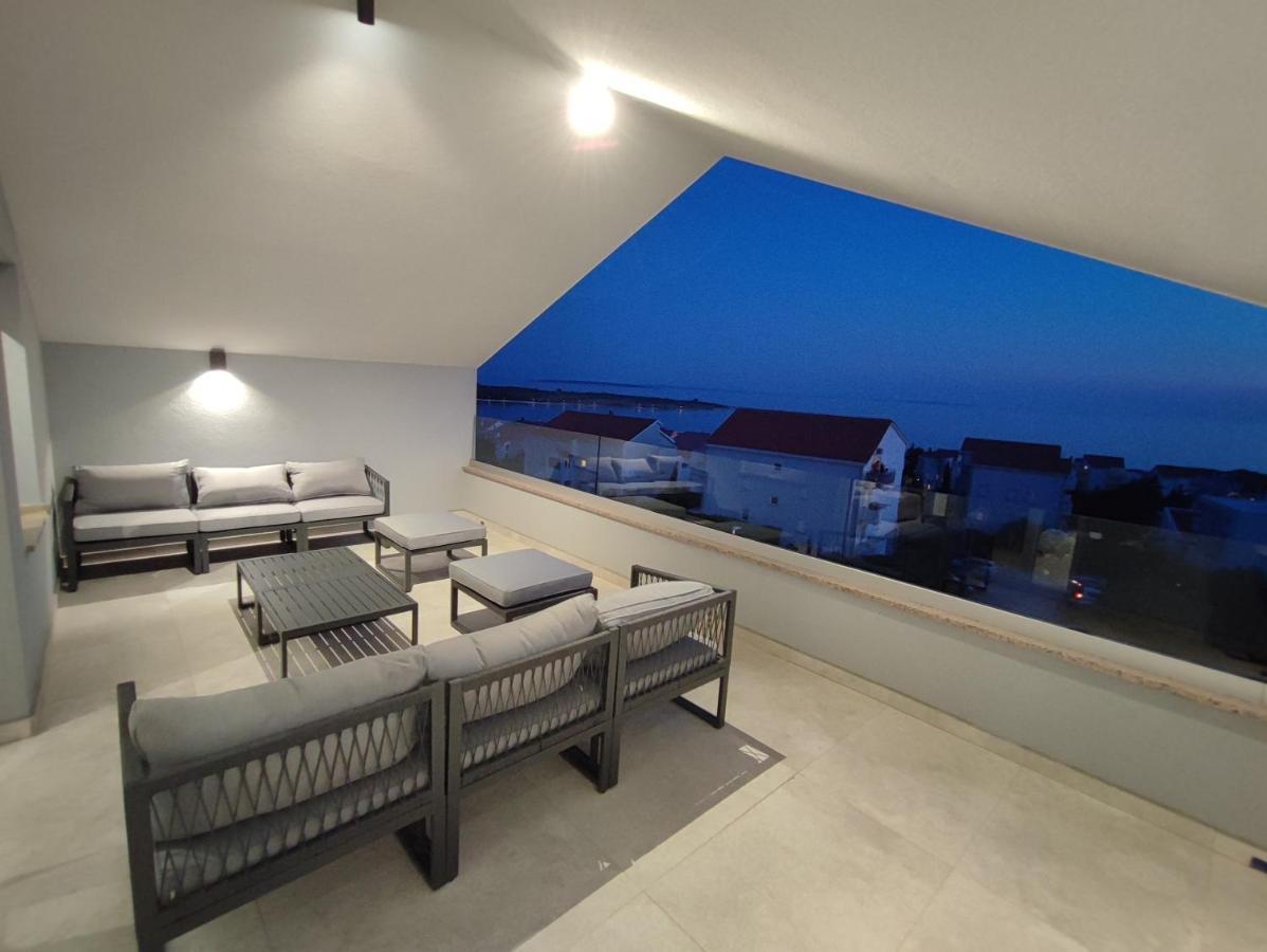 Dali II Apartman Novalja Szoba fotó