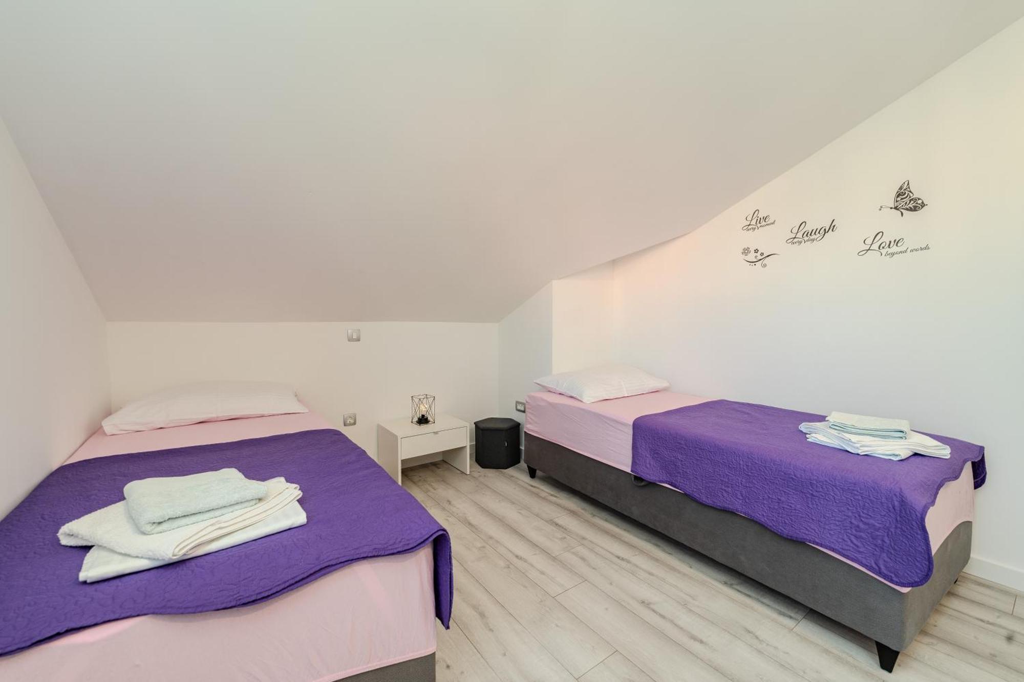 Dali II Apartman Novalja Kültér fotó