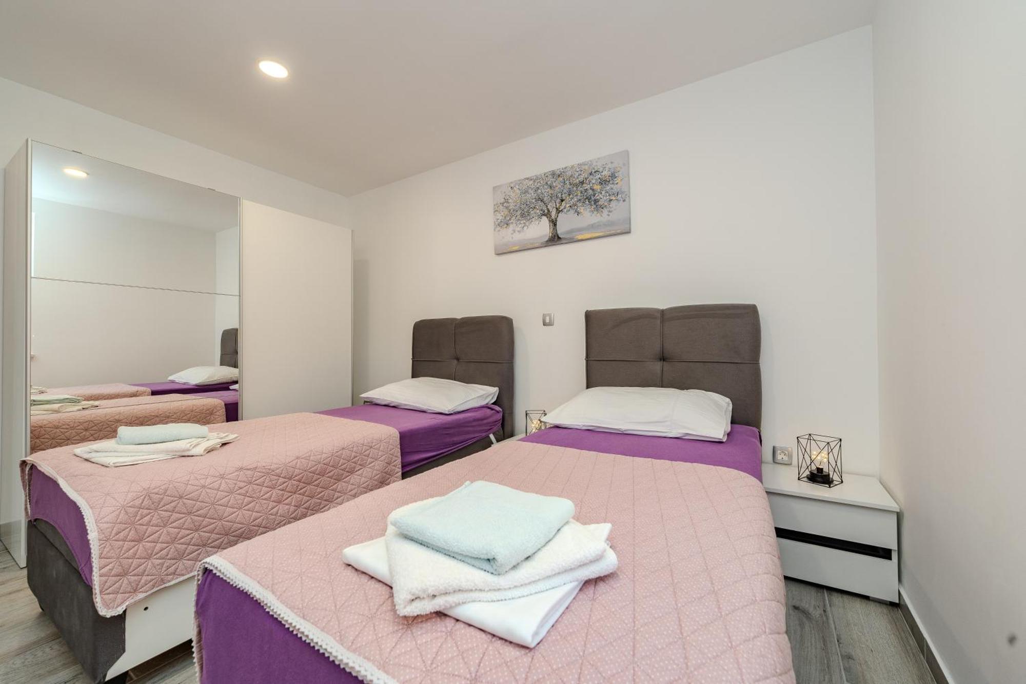 Dali II Apartman Novalja Kültér fotó